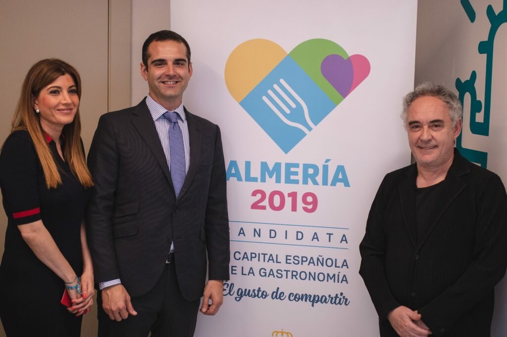 ALCALDE, CAROLINA LAFITA Y FERRÁN ADRIÁ